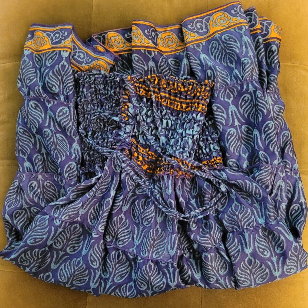 Beautiful Skirt with leaf pattern OS - Picture 3 of 8